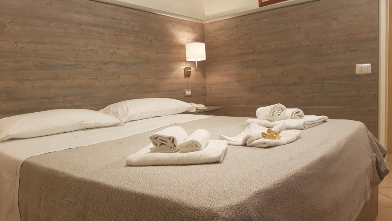Hotel La Baia Ponza Kültér fotó