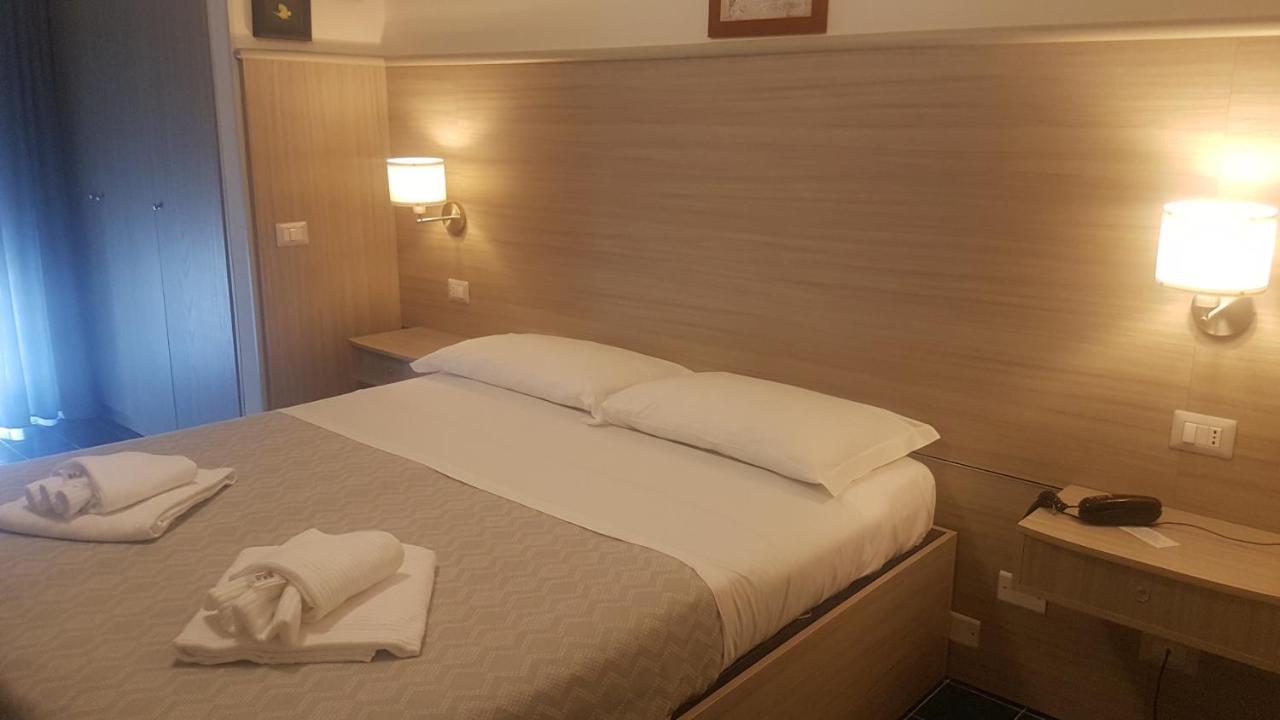 Hotel La Baia Ponza Kültér fotó