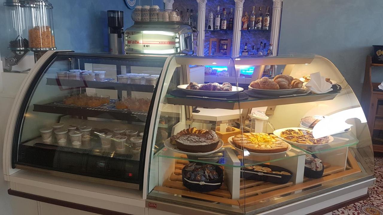 Hotel La Baia Ponza Kültér fotó