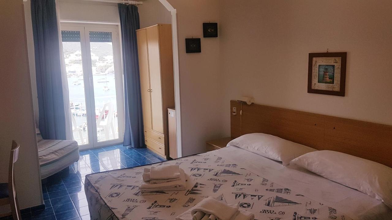 Hotel La Baia Ponza Kültér fotó