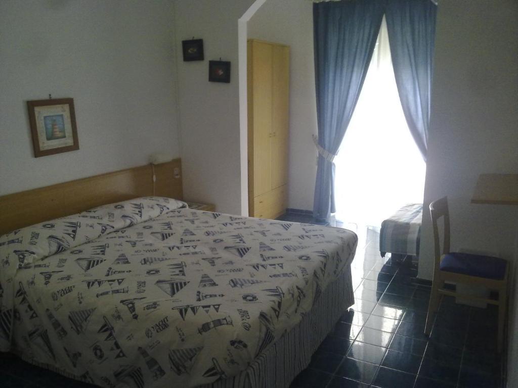 Hotel La Baia Ponza Szoba fotó